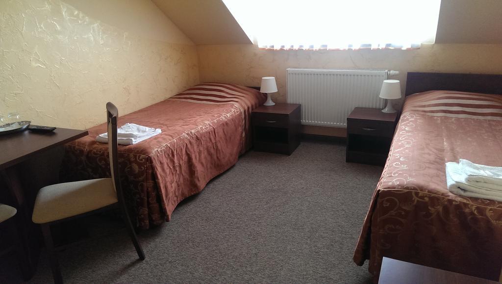 Hotel & Restauracja Okraglak Chęciny 客房 照片