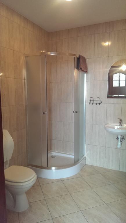 Hotel & Restauracja Okraglak Chęciny 外观 照片